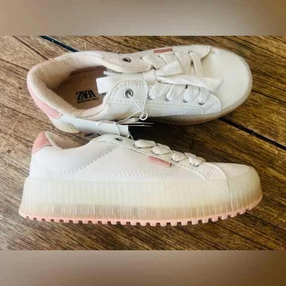 Kids Zara brand shoes size 12 NWT - Picture 4 of 8